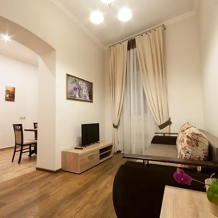Wonderful Flat On City Center Ужгород Екстер'єр фото